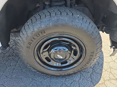 Used 2021 Ford F250 XL w/ Power Equipment Group RWD image 16