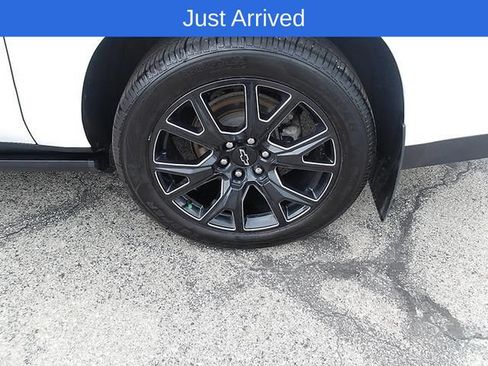 Used 2023 Chevrolet Suburban High Country AWD/4WD image 24