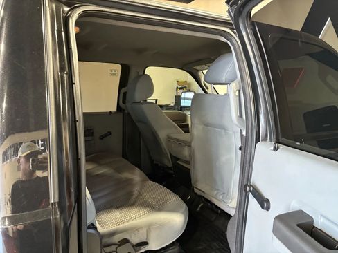 Used 2015 Ford F350 XL image 17