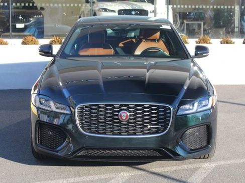 Used 2022 Jaguar XF R-Dynamic SE image 8
