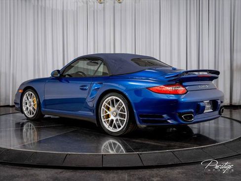 Used 2011 Porsche 911 4 Cabriolet AWD/4WD image 12