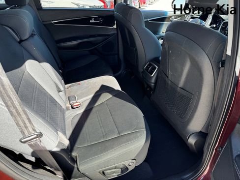 Used 2020 Kia Sorento S image 27