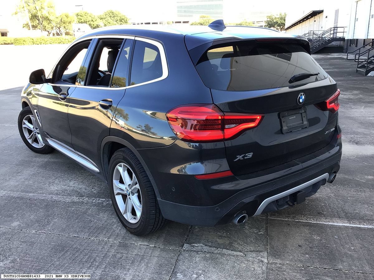 Used 2021 BMW X3 xDrive30e w/ Convenience Package AWD/4WD image 7