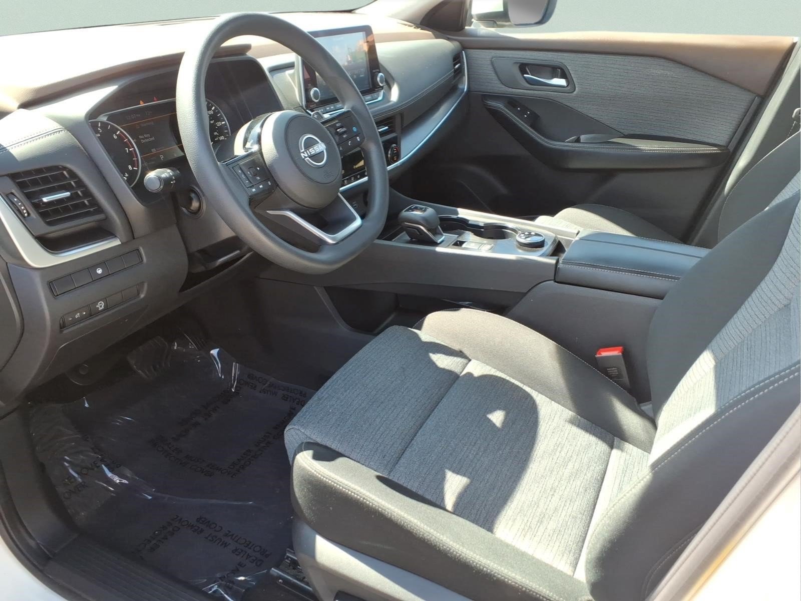 Used 2023 Nissan Rogue SV AWD/4WD image 10