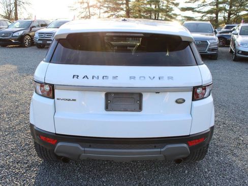 Used 2014 Land Rover Range Rover Evoque Pure image 8