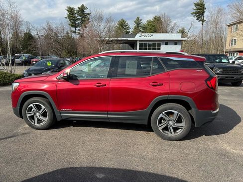 Used 2020 GMC Terrain SLT w/ Preferred Package AWD/4WD image 2