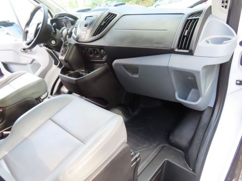Used 2015 Ford Transit 250 148 High Roof RWD image 9