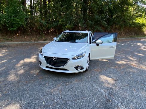 Used 2016 MAZDA MAZDA3 i Touring w/ Popular Equipment Package FWD image 44