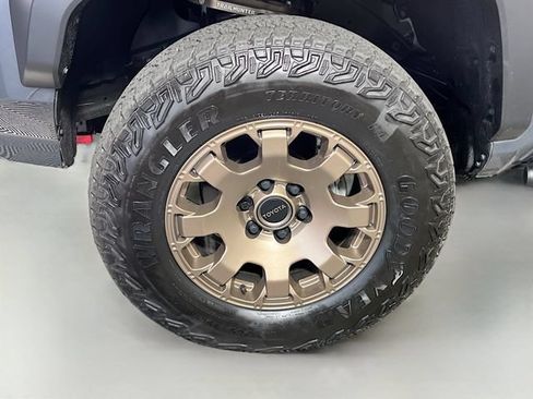 New 2026 Toyota Tacoma 4x4 Double Cab Hybrid image 10
