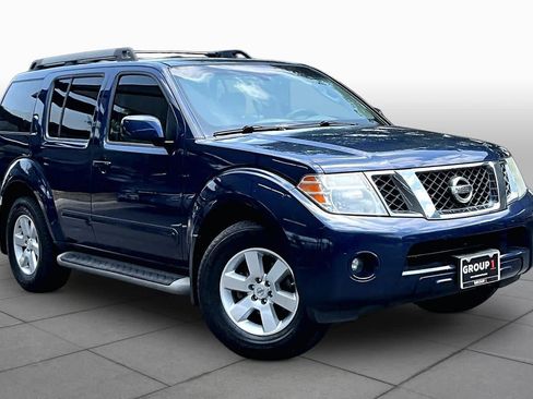 Used 2012 Nissan Pathfinder SV RWD image 2