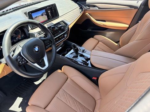 Certified 2023 BMW 530i RWD image 20