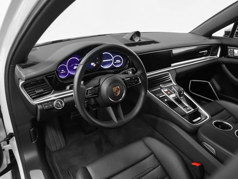 Used 2023 Porsche Panamera 4 image 43
