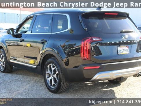 Used 2021 Kia Telluride EX image 3