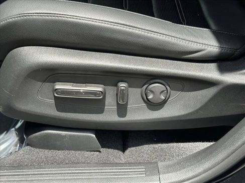 Used 2024 Honda CR-V EX-L image 20
