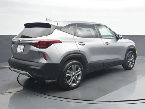 Used 2021 Kia Seltos LX AWD/4WD image 6