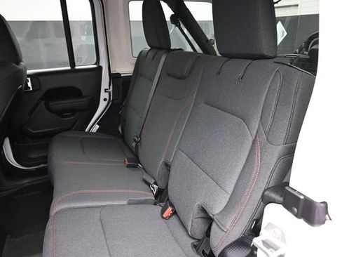 New 2026 Jeep Wrangler Unlimited Rubicon w/ Xtreme 35 Tire Package AWD/4WD image 17