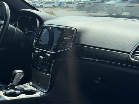 Used 2019 Jeep Grand Cherokee Limited AWD/4WD image 28