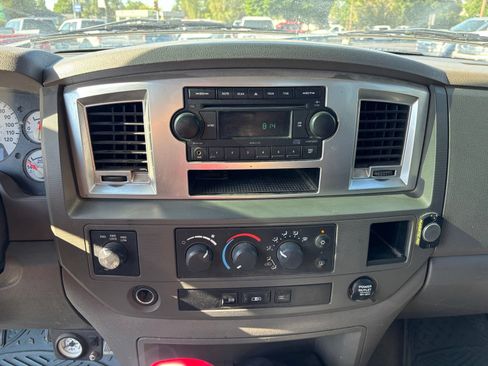 Used 2008 Dodge Ram 2500 Truck SLT w/ Trailer Tow Group AWD/4WD image 4