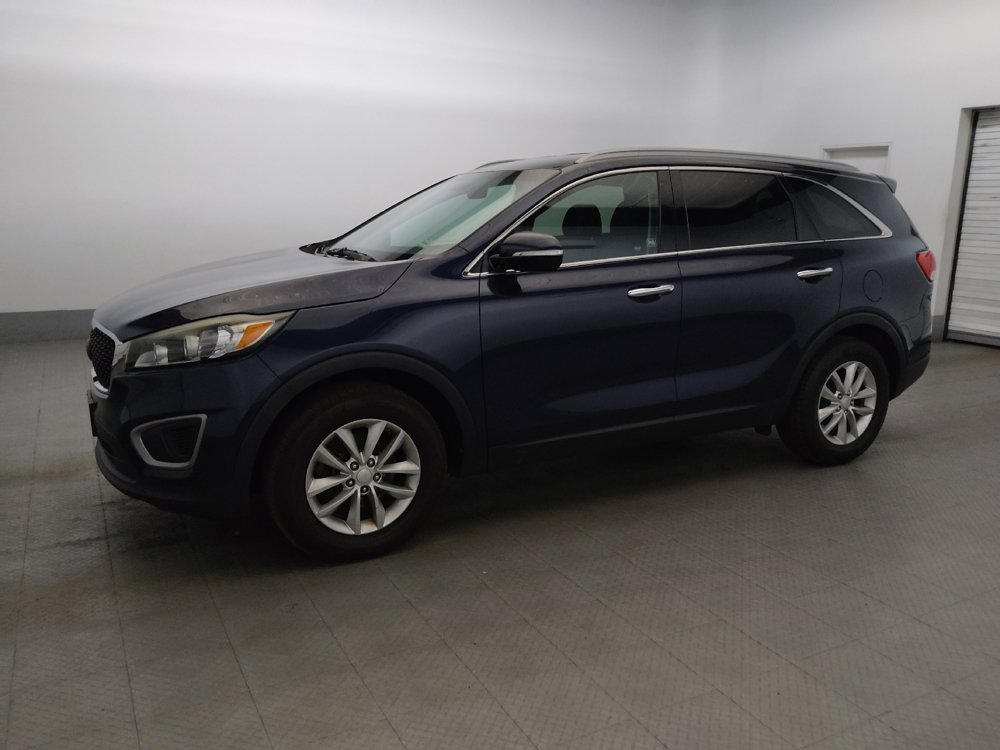 Used 2016 Kia Sorento FWD image 2