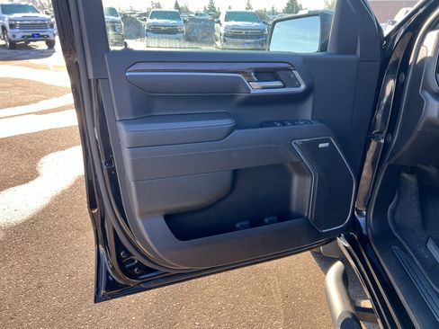 Certified 2022 Chevrolet Silverado 1500 RST w/ Redline Edition image 17