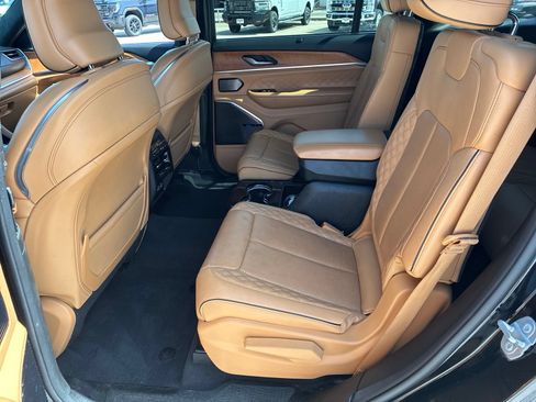 Used 2021 Jeep Grand Cherokee L Summit AWD/4WD image 11