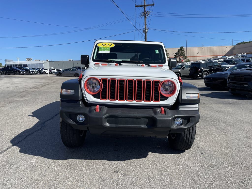Used 2024 Jeep Wrangler Sport AWD/4WD image 5