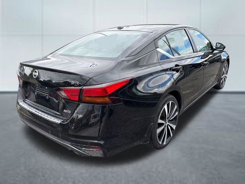 Used 2020 Nissan Altima 2.5 SR w/ Premium Package AWD/4WD image 4