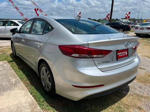 Used 2017 Hyundai Elantra Value Edition w/ Cargo Package FWD image 5