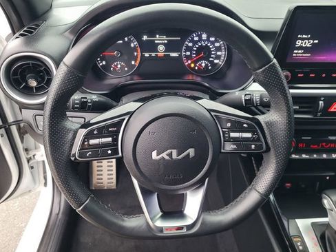 Used 2023 Kia Forte GT-Line w/ GT-Line Premium Package image 18