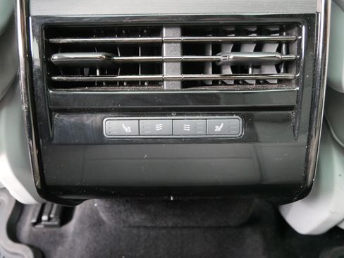 Used 2023 Land Rover Range Rover Sport SE image 15