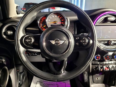 Used 2015 MINI Cooper S image 24