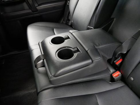 Used 2024 Toyota 4Runner TRD Off-Road Premium image 12