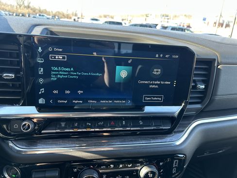 Used 2025 Chevrolet Silverado 2500 LTZ w/ Trail Boss Package image 23