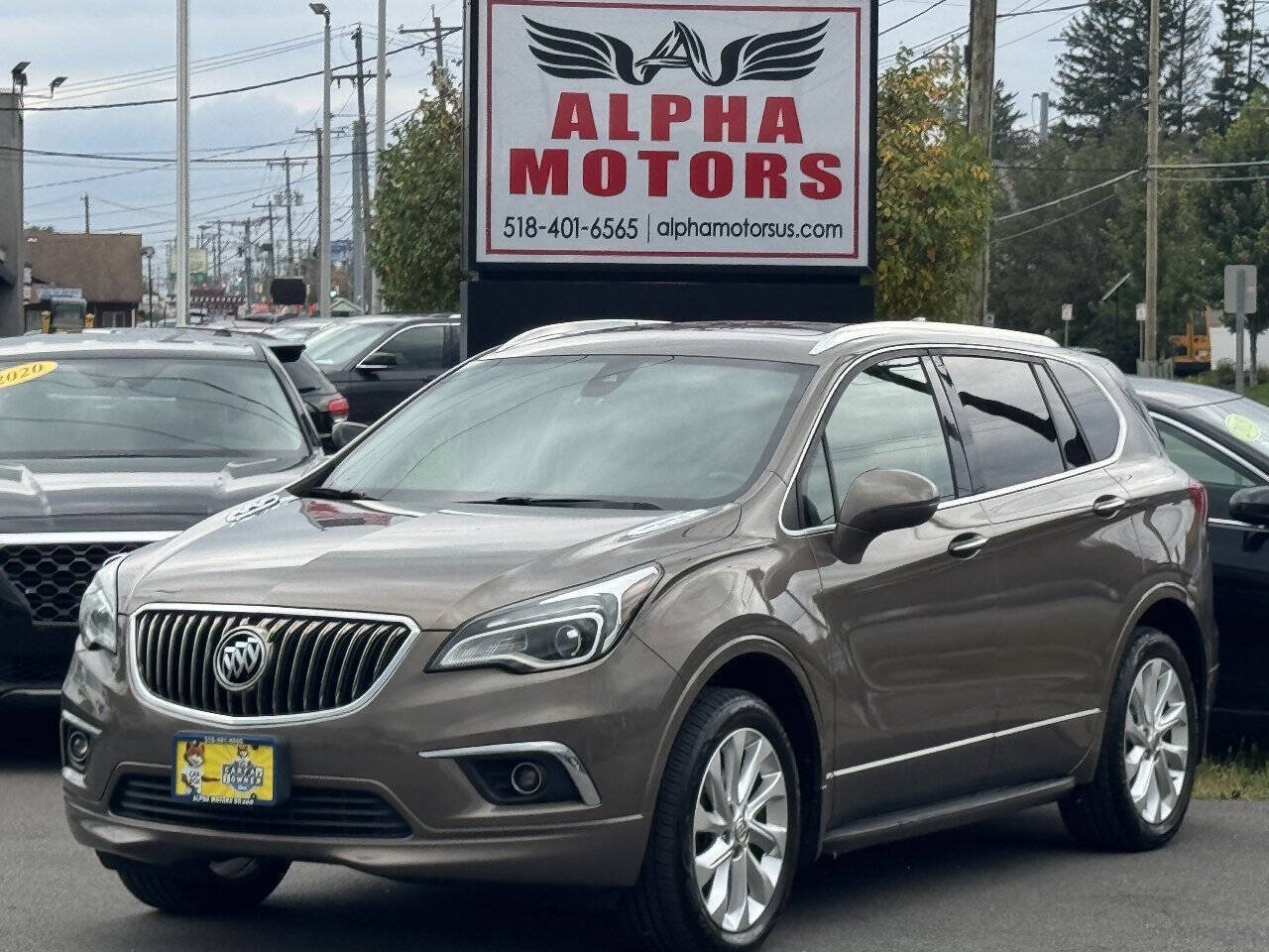 Used 2017 Buick Envision Premium w/ LPO, Hit The Road Package AWD/4WD image 3