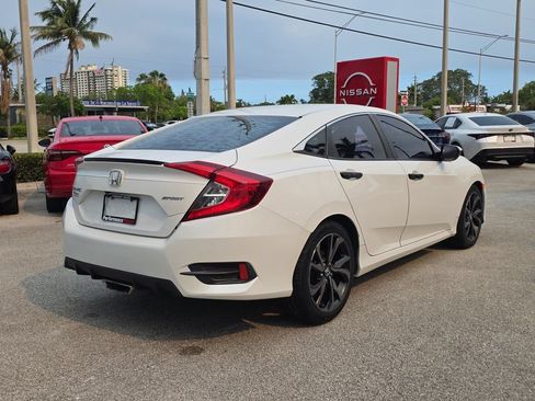 Used 2019 Honda Civic Sport image 8