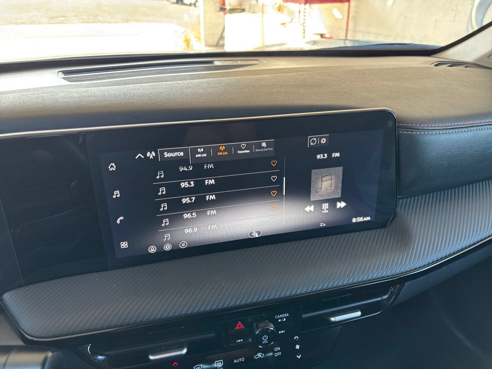 Used 2026 Nissan Kicks SR FWD image 19