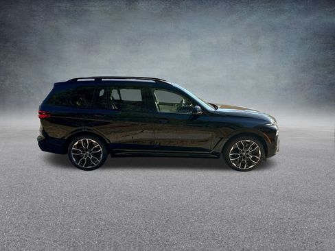 New 2026 BMW X7 M60i image 9