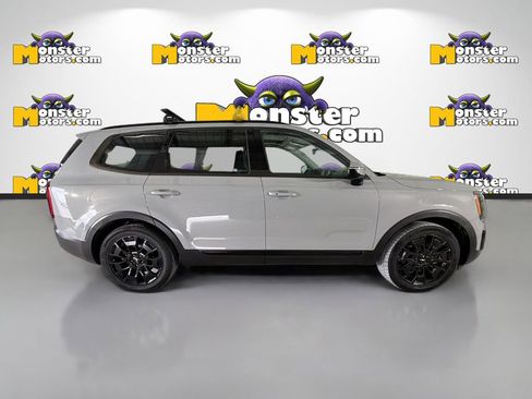 Used 2022 Kia Telluride EX w/ EX Premium Package image 4