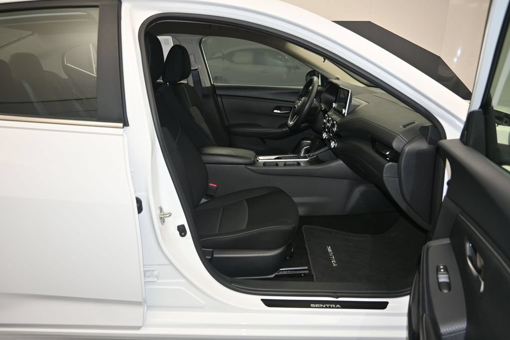 Certified 2024 Nissan Sentra SV FWD image 26