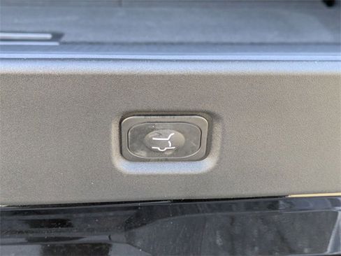 New 2025 Ford Expedition Platinum w/ Stealth Appearance Package image 37