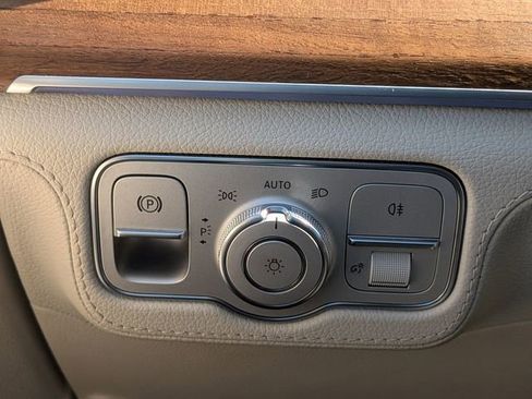 Used 2020 Mercedes-Benz GLE 450 4MATIC image 26