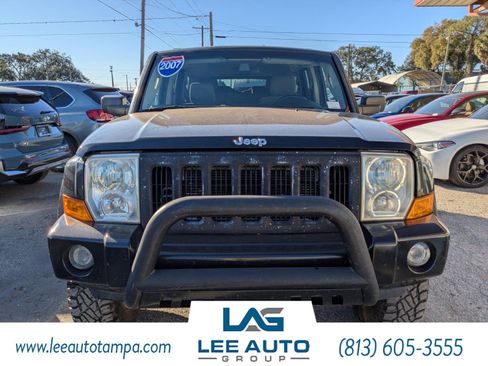 Used 2007 Jeep Commander Sport image 8