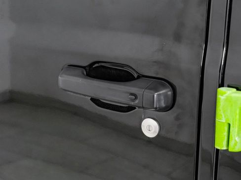 Used 2021 Jeep Gladiator Overland w/ Uconnect 4C Nav & Sound Group image 38