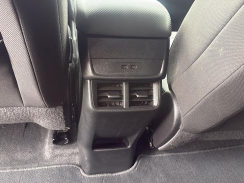 Used 2025 Chevrolet Equinox LT AWD/4WD image 22