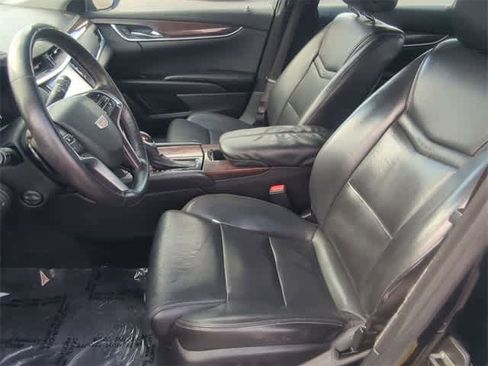 Used 2017 Cadillac XTS Luxury image 16