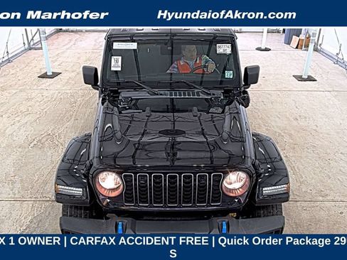 Used 2024 Jeep Wrangler Unlimited w/ Convenience Group AWD/4WD image 1