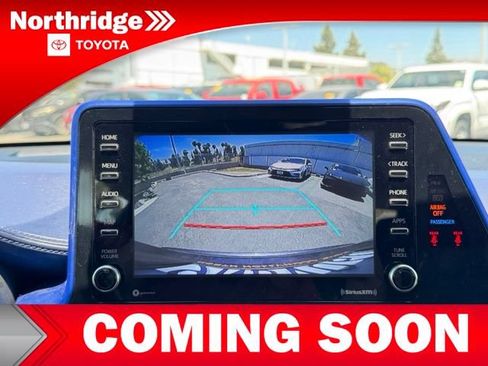 Used 2021 Toyota C-HR XLE FWD image 5