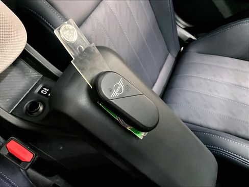 Used 2025 MINI Cooper S FWD image 14