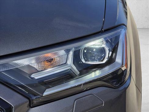 Used 2021 Audi Q7 2.0T Premium Plus w/ Premium Plus Package image 4