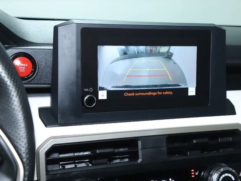 Used 2024 Toyota Tacoma TRD Off-Road image 29